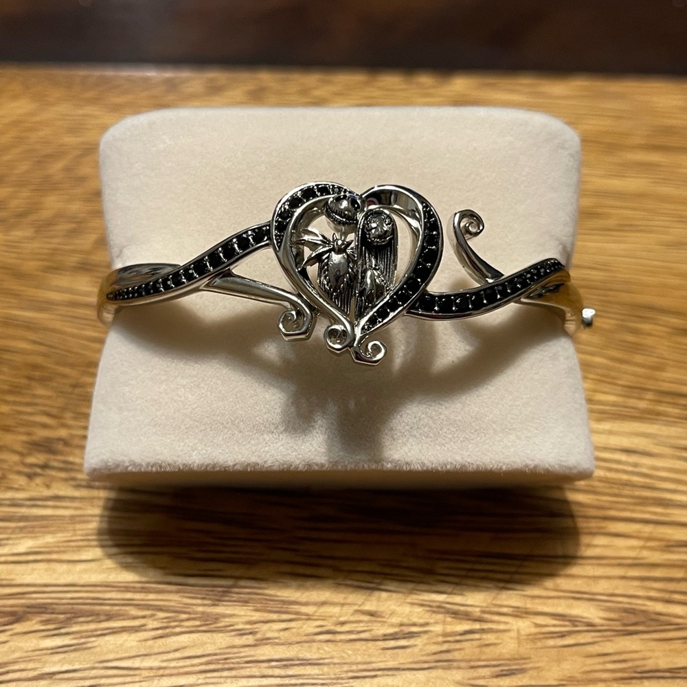 The Bradford Exchange Silver and Black Heart Bracelet